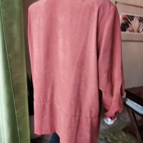 Shirt / Jacket with detailed stitch trimming by Alfred Dunner: Size 16. - Picture 5 of 10